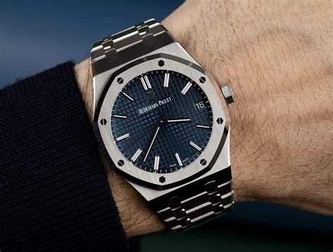 audemars piguet royal oak 15300st.oo.1220st.01|audemars piguet 15500 retail price.